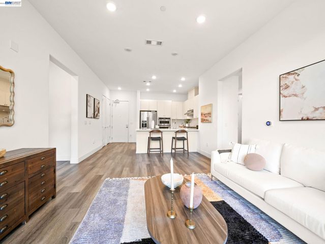 2339 Kinetic Cmn 310, Fremont, CA 94539