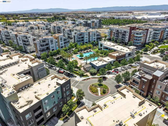 2339 Kinetic Cmn 310, Fremont, CA 94539