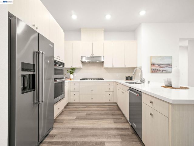 2339 Kinetic Cmn 310, Fremont, CA 94539