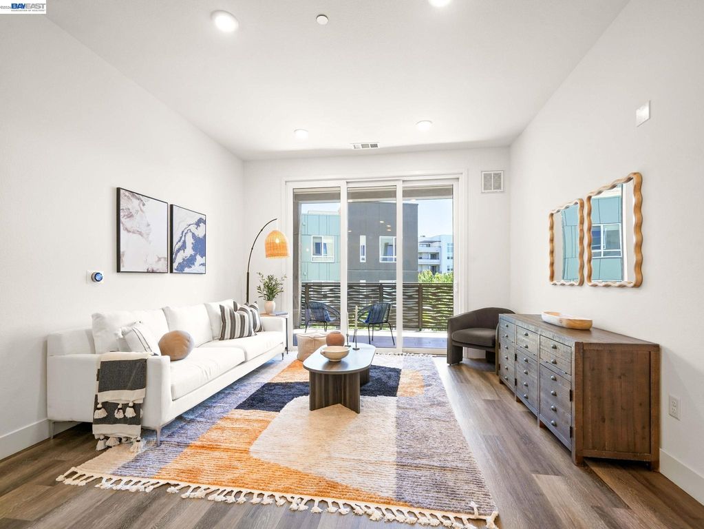 2339 Kinetic Cmn 310, Fremont, CA 94539