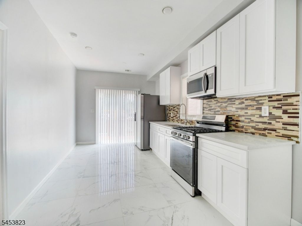 858 Lyons Ave, Irvington Twp., NJ 07111 — photo 5