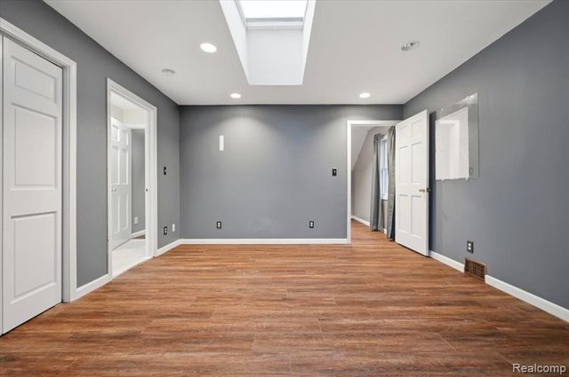 431 Colonial Court, Grosse Pointe Farms, MI 48236