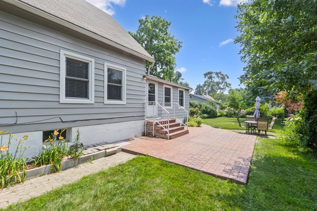 814 Meeker Avenue, Joliet, IL 60432