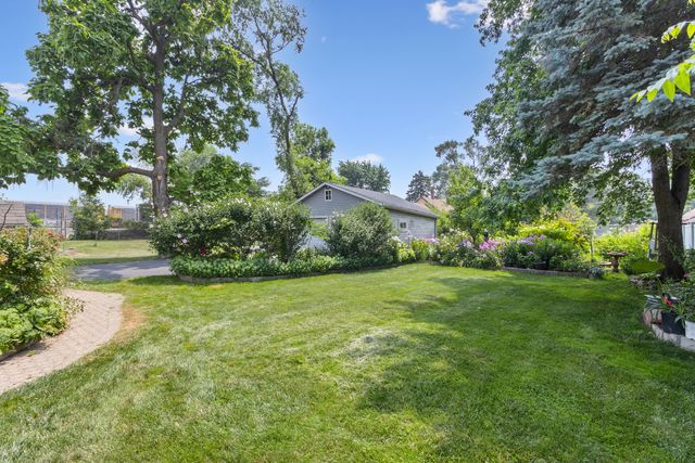 814 Meeker Avenue, Joliet, IL 60432