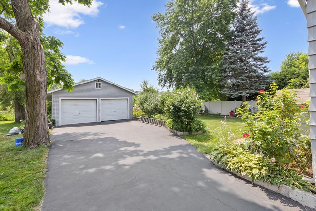814 Meeker Avenue, Joliet, IL 60432