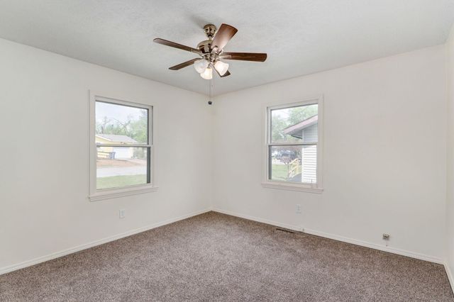 2316 W Page Street, Springfield, MO 65802