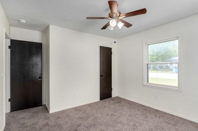 2316 W Page Street, Springfield, MO 65802