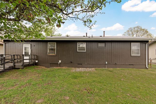 2316 W Page Street, Springfield, MO 65802