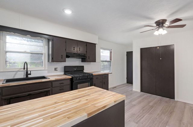 2316 W Page Street, Springfield, MO 65802