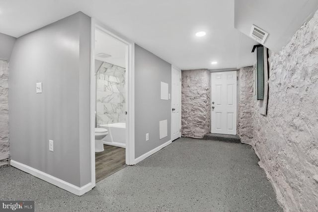2802 CLIFTON PARK TER, Baltimore, MD 21213