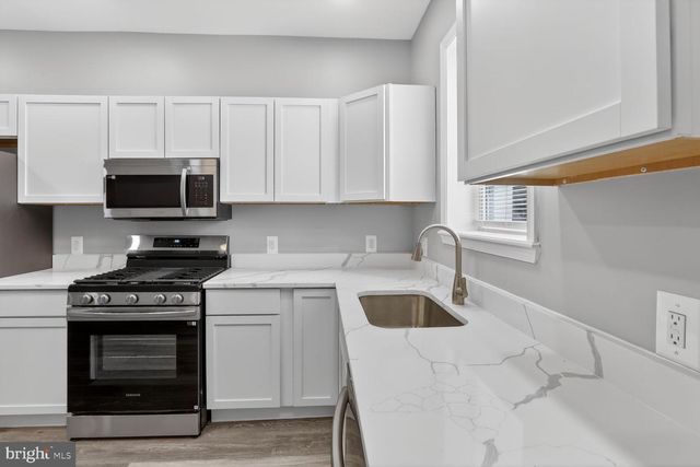 2802 CLIFTON PARK TER, Baltimore, MD 21213