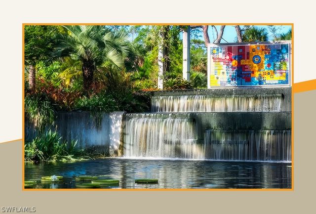 3862 Grove CIR, Naples, FL 34112