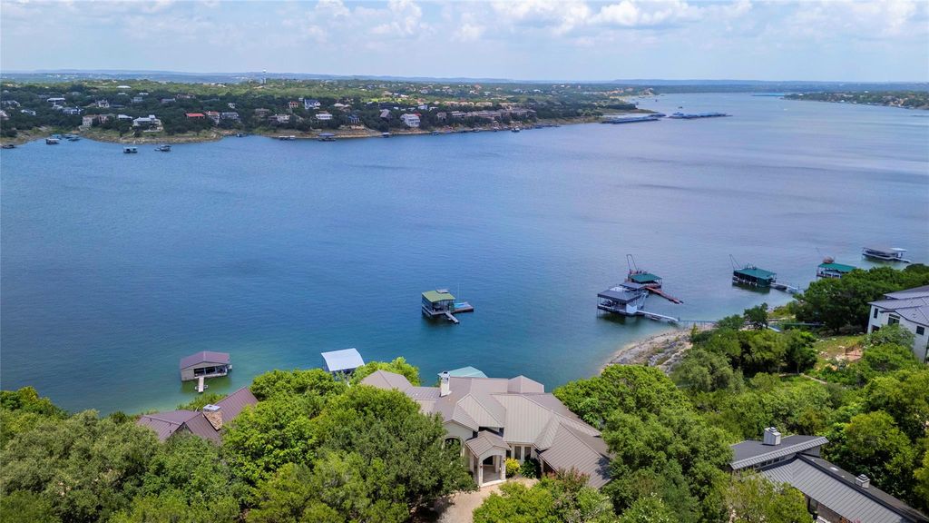711 Cutlass, Lakeway, TX 78734
