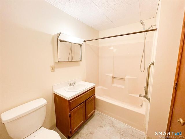 150 South Cherry Street, Wallingford, CT 06492