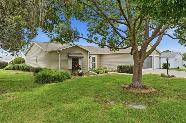 1602 MALACARA LANE, The Villages, FL 32162