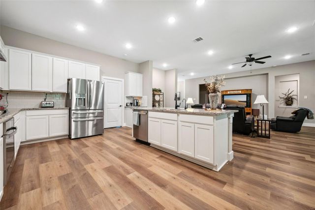 1574 Silver Creek Lane, Montgomery, TX 77316