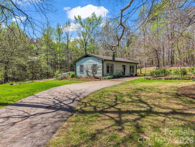 1941 Landrum Road, Columbus, NC 28722