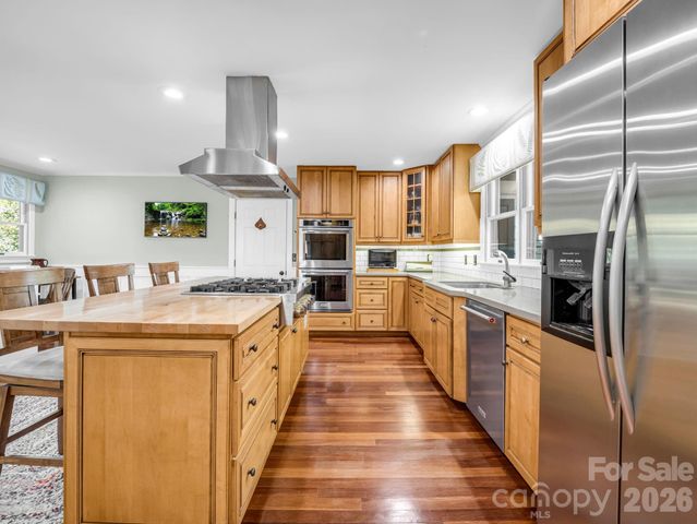 1941 Landrum Road, Columbus, NC 28722