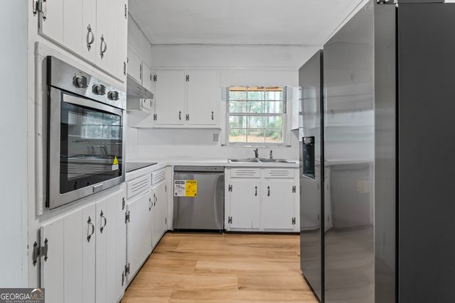 4334 Greenleaf Circle SW, Atlanta, GA 30331