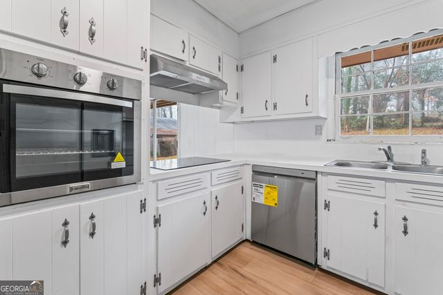 4334 Greenleaf Circle SW, Atlanta, GA 30331