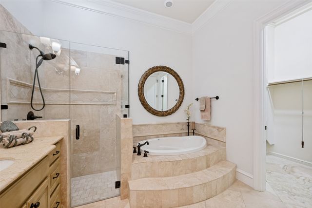 96 Casa Lane 210, Colleyville, TX 76034