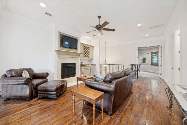 96 Casa Lane 210, Colleyville, TX 76034