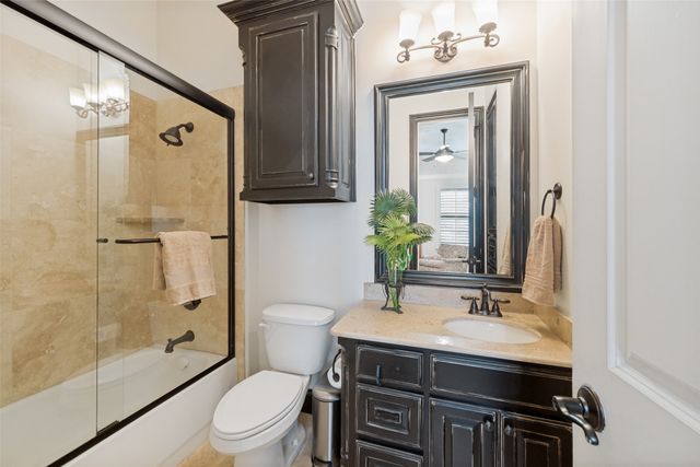 96 Casa Lane 210, Colleyville, TX 76034