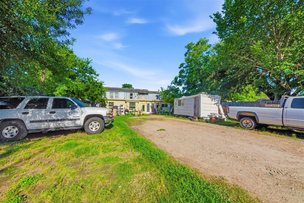 7807 Melrose Street, Houston, TX 77022