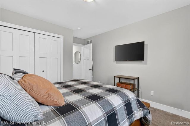 3108 Theodore, Wixom, MI 48393