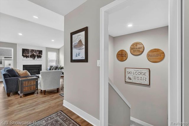 3108 Theodore, Wixom, MI 48393