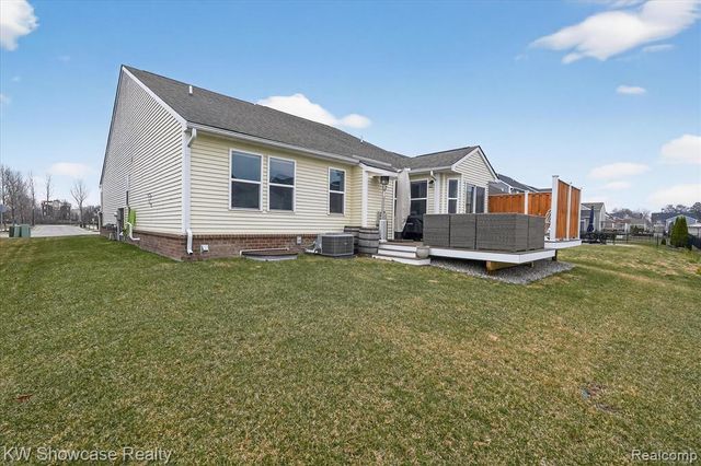 3108 Theodore, Wixom, MI 48393