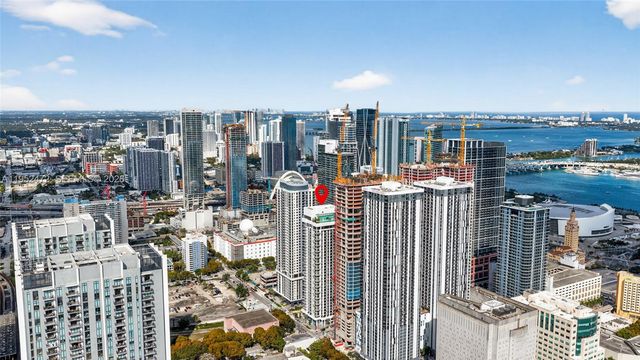 11 NE 6 ST 3210, Miami, FL 33132