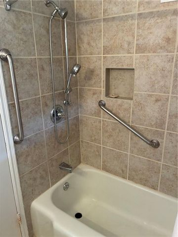 3209 W 72nd Street, Prairie Village, KS 66208