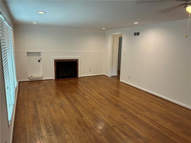 3209 W 72nd Street, Prairie Village, KS 66208