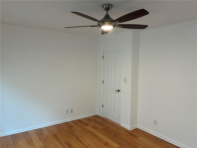 3209 W 72nd Street, Prairie Village, KS 66208