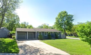 3209 W 72nd Street, Prairie Village, KS 66208