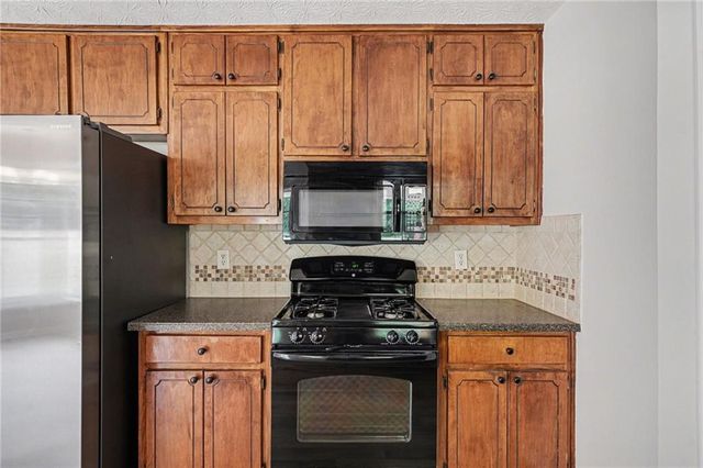 160 Tamarack Trail, Mcdonough, GA 30252
