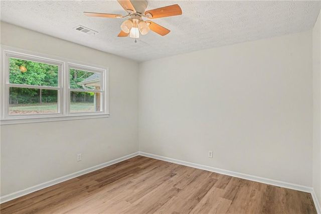 160 Tamarack Trail, Mcdonough, GA 30252