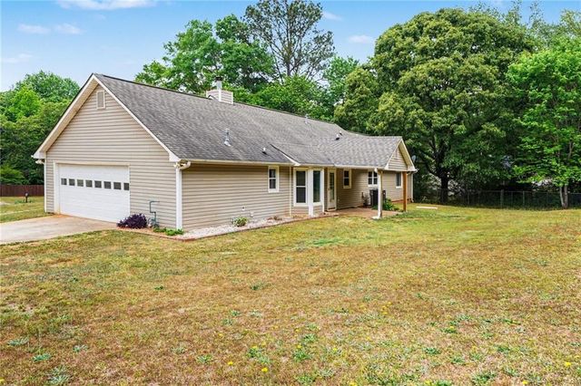 160 Tamarack Trail, Mcdonough, GA 30252