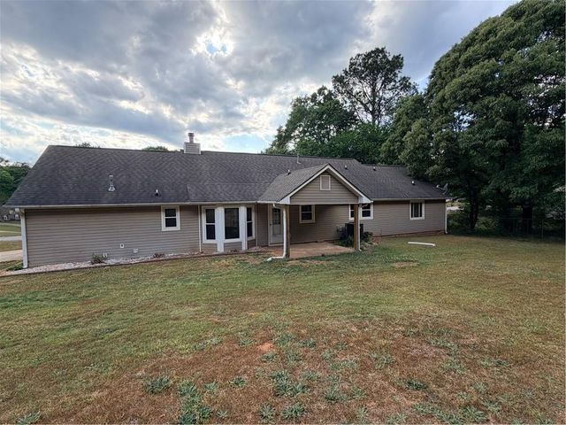160 Tamarack Trail, Mcdonough, GA 30252