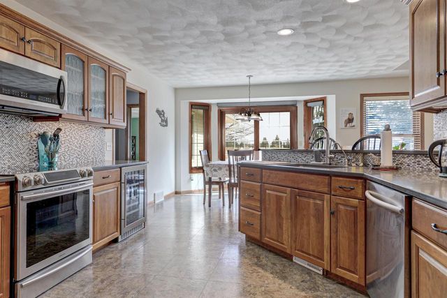 N1768 TERRACE DRIVE, Greenville, WI 54942