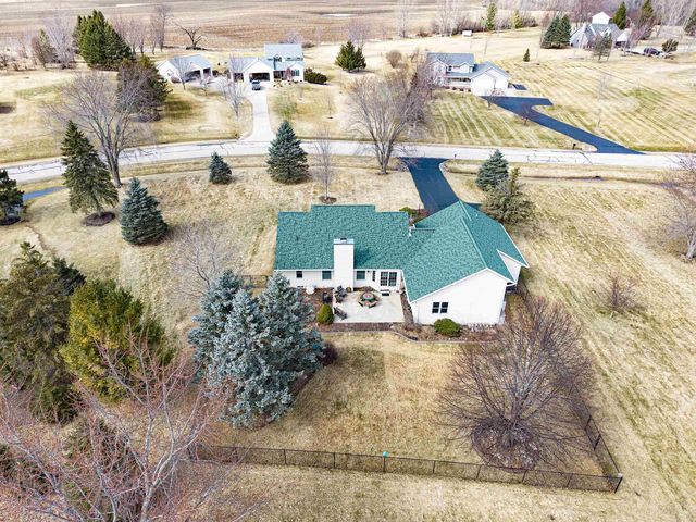 N1768 TERRACE DRIVE, Greenville, WI 54942