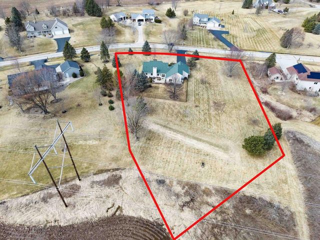 N1768 TERRACE DRIVE, Greenville, WI 54942