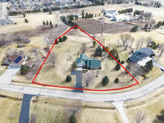 N1768 TERRACE DRIVE, Greenville, WI 54942