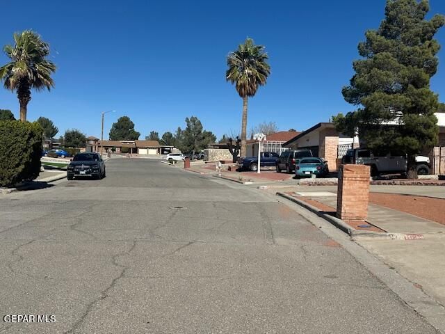 1535 MONTE SANDERS Lane, El Paso, TX 79935