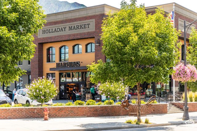 2250 E MURRAY HOLLADAY RD #205, Holladay, UT 84117