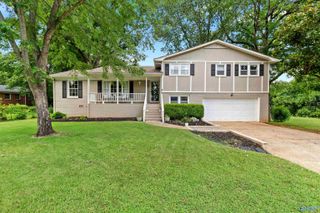 1003 Dolphin Circle, Huntsville, AL 35802