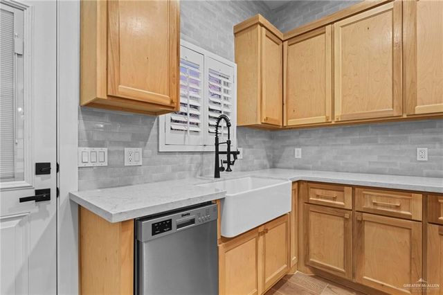 645 Esplanade Court, Harlingen, TX 78550