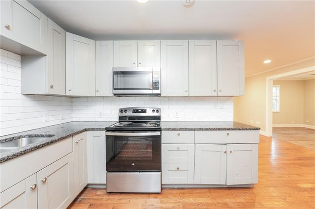 528 Newlin Court, Lawrenceville, GA 30046