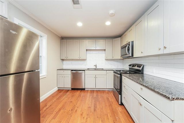 528 Newlin Court, Lawrenceville, GA 30046